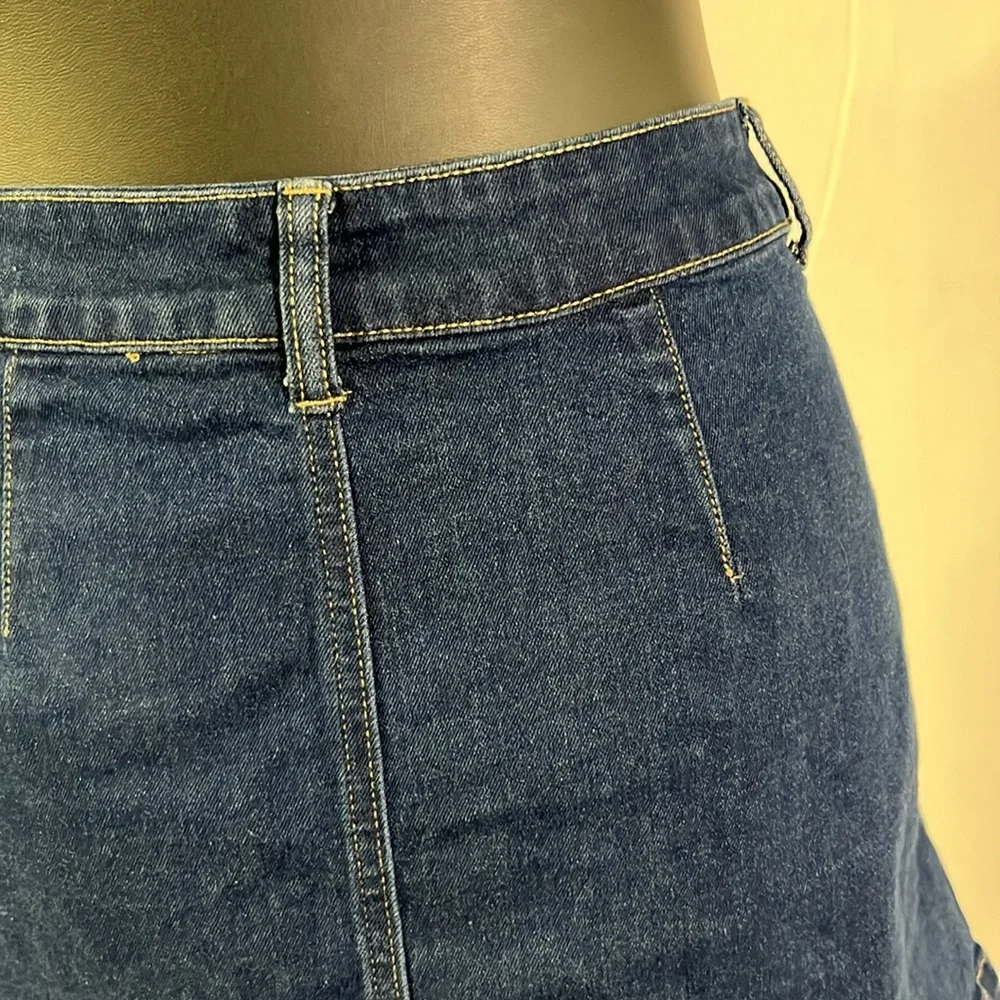 🛍 6 for $35 • Sincerely Jules Zip Front Patch Pocket Denim Mini Skirt